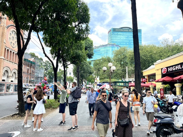 TPHCM đặt mục tiêu đón 11 triệu lượt khách quốc tế năm 2026