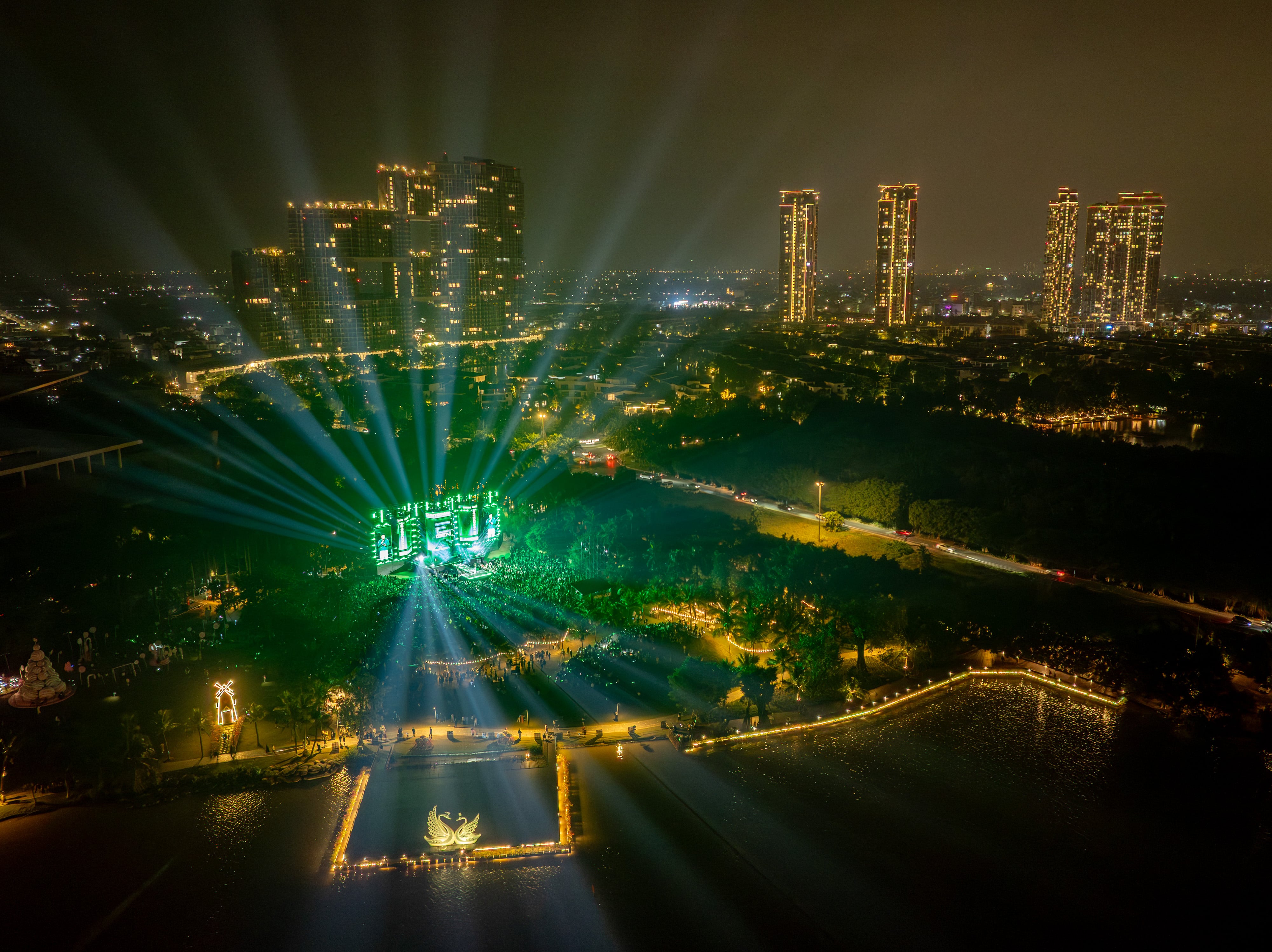 Chào năm mới giữa xanh tươi tại đại nhạc hội Countdown 2026 khắp ba miền của Ecopark