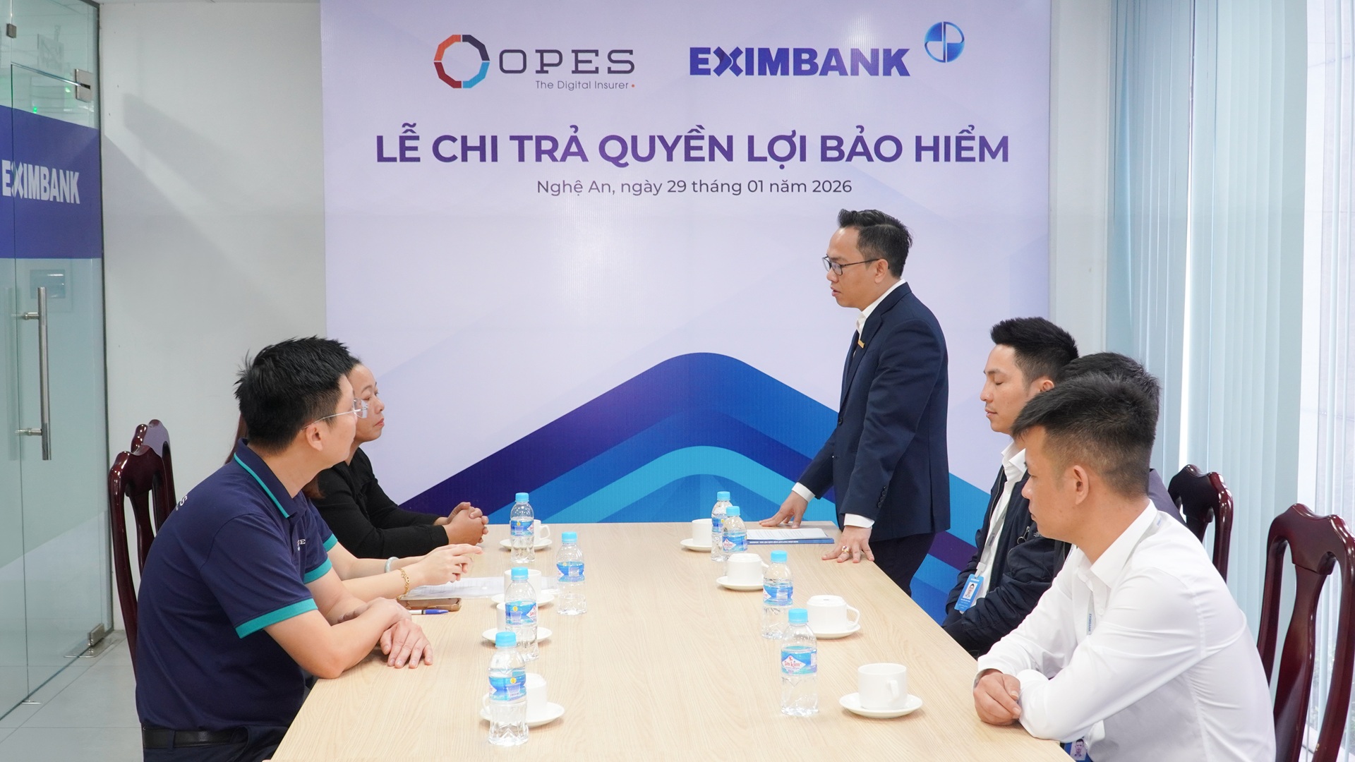 OPES chi trả 2 tỷ đồng cho khách hàng tham gia bảo hiểm sức khỏe người trụ cột