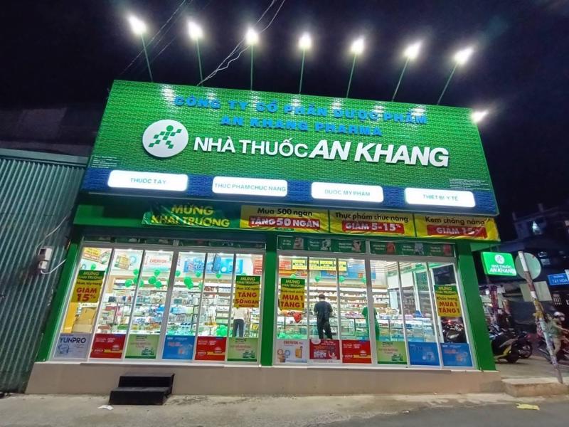 Hàng loạt cơ sở y tế, dược phẩm bị xử phạt 
