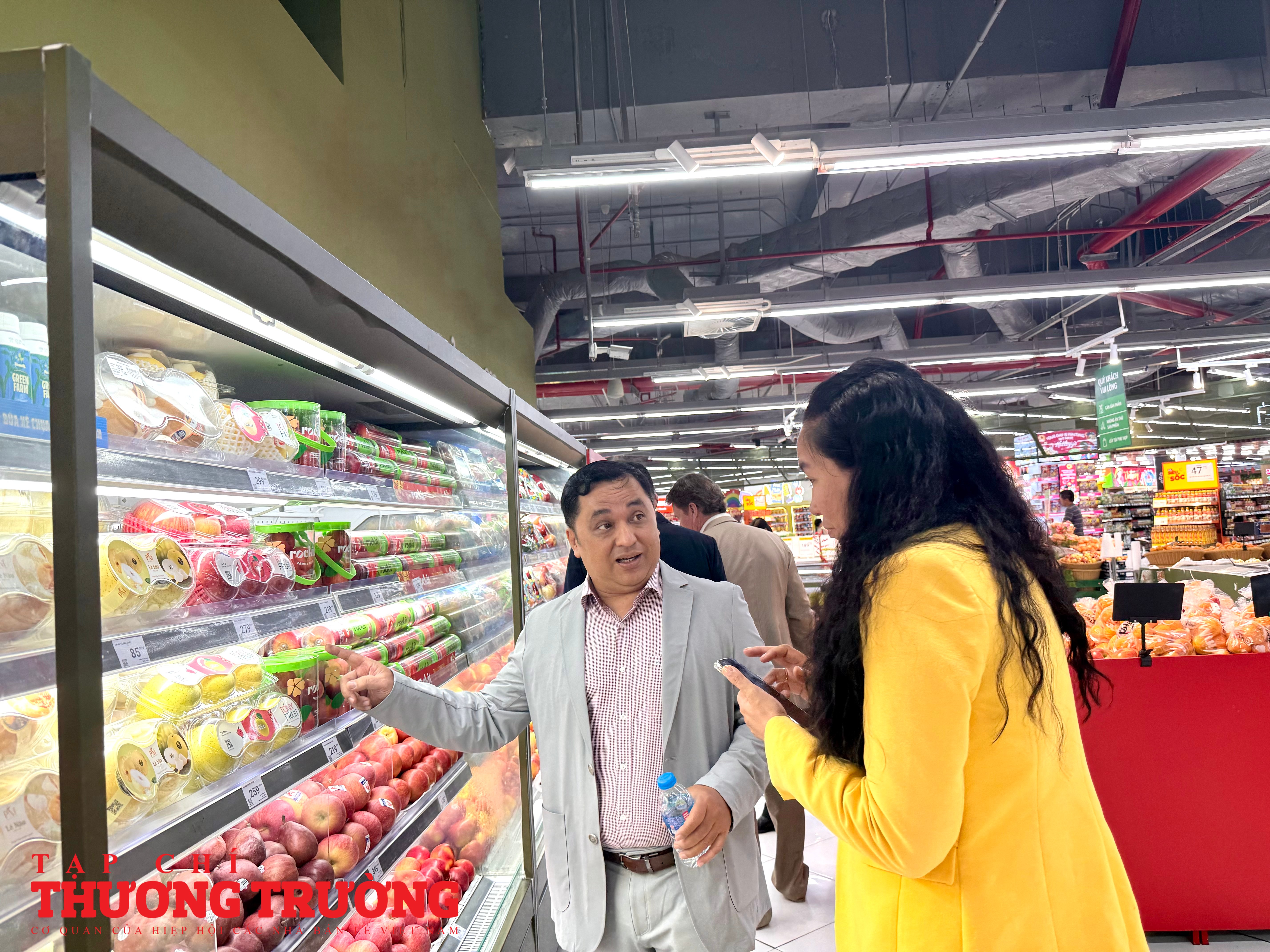 Đoàn NACS và AVR khảo sát thực tế hệ thống WinMart tìm hiểu xu hướng bán lẻ hiện đại tại TPHCM