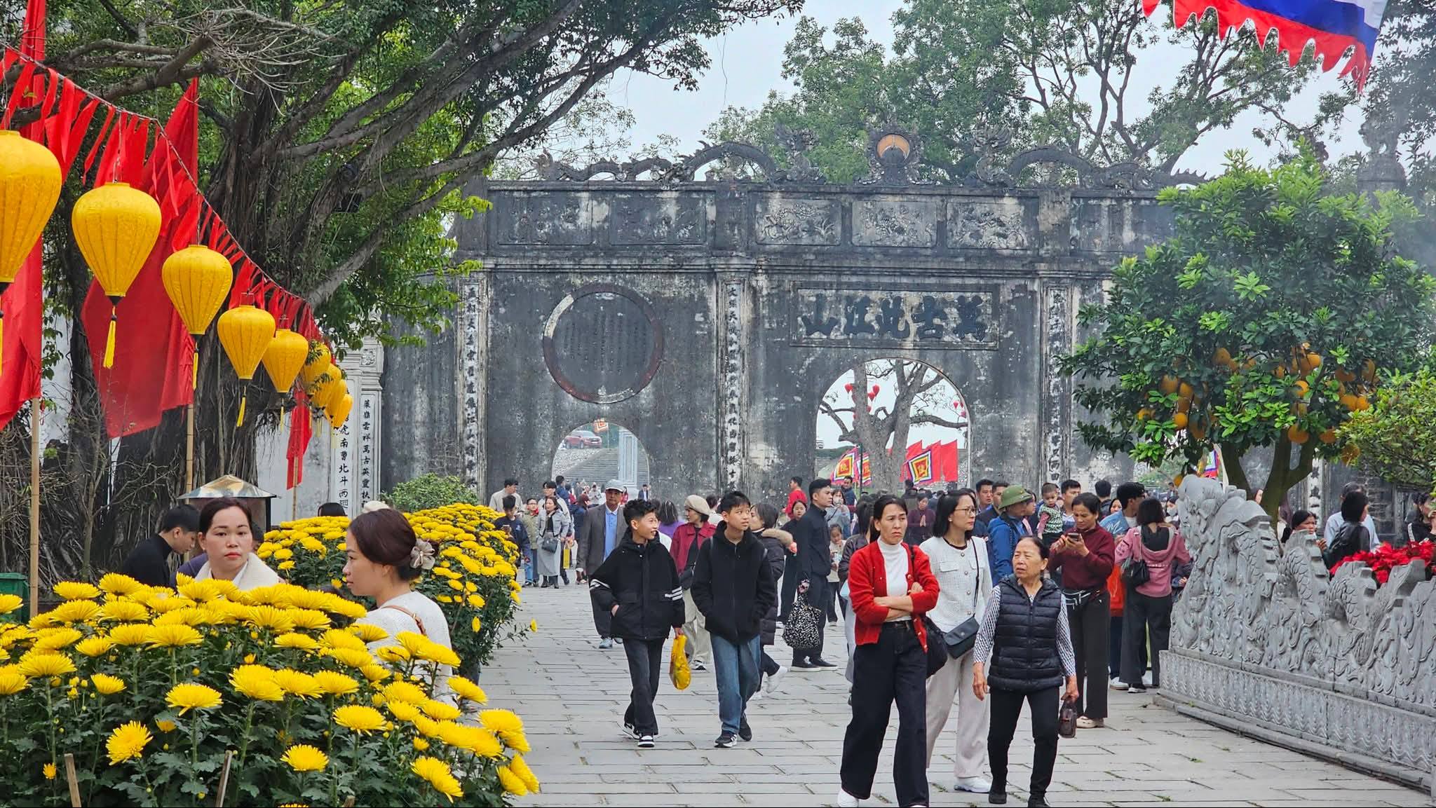 Côn SơnKiếp Bạc Sức mạnh và trí tuệ trong khát vọng thái bình