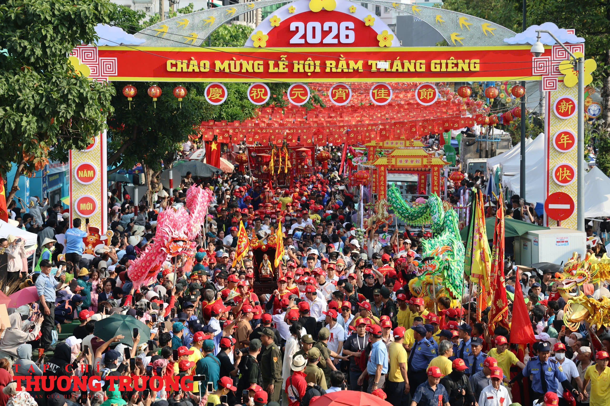 Hàng nghìn người dự Lễ rước Cộ Bà ở Thủ Dầu Một năm 2026