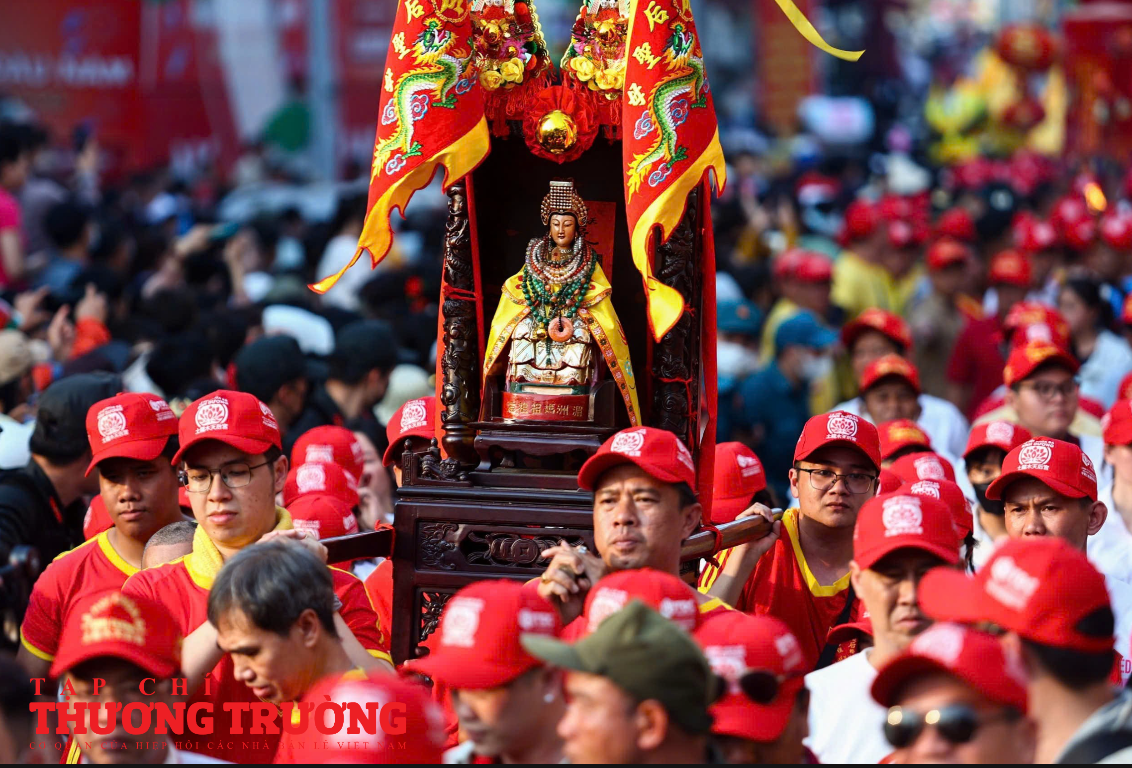 Hàng nghìn người dự Lễ rước Cộ Bà ở Thủ Dầu Một năm 2026