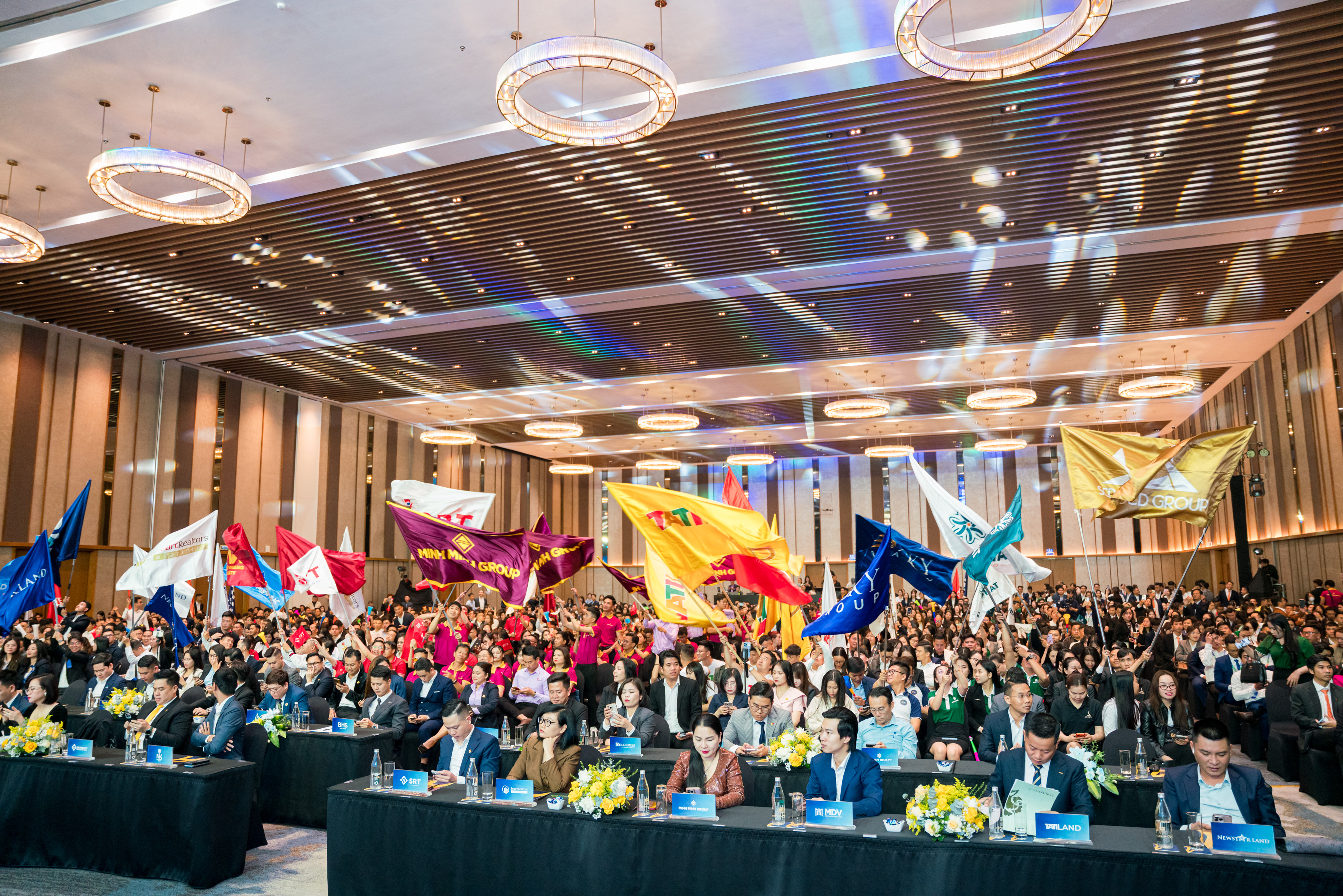 Sun Property tổ chức ra quân loạt dự án trung tâm Đà Nẵng, thắp lửa cho 28 đại lý, 1.800 chiến binh