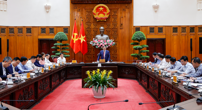 Thủ tướng Nguồn cung xăng dầu và năng lượng cho sản xuất, tiêu dùng được đảm bảo