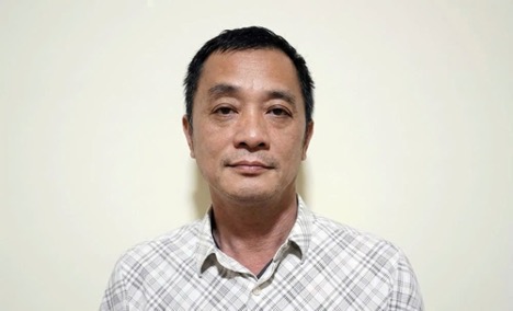 Cựu cán bộ hải quan nhận 8,5 tỷ đồng giúp thương nhân Trung Quốc buôn lậu titan