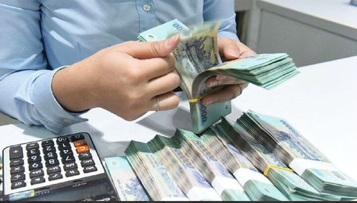 Lãi gửi tiết kiệm tăng nhiệt "cuộc đua" huy động ngày càng nóng