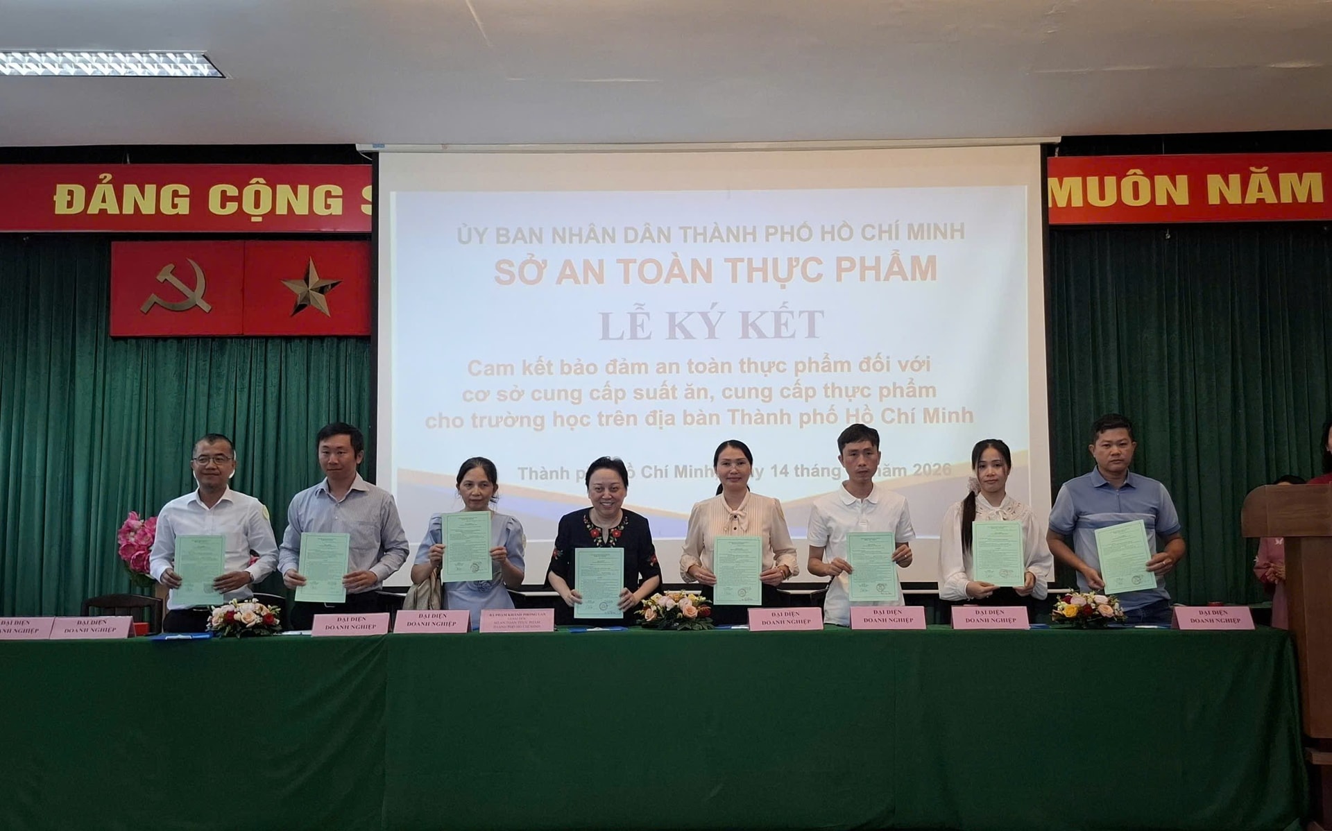TP Hồ Chí Minh: Hơn 300 đơn vị cung cấp suất ăn học đường ký cam kết bảo đảm an toàn thực phẩm