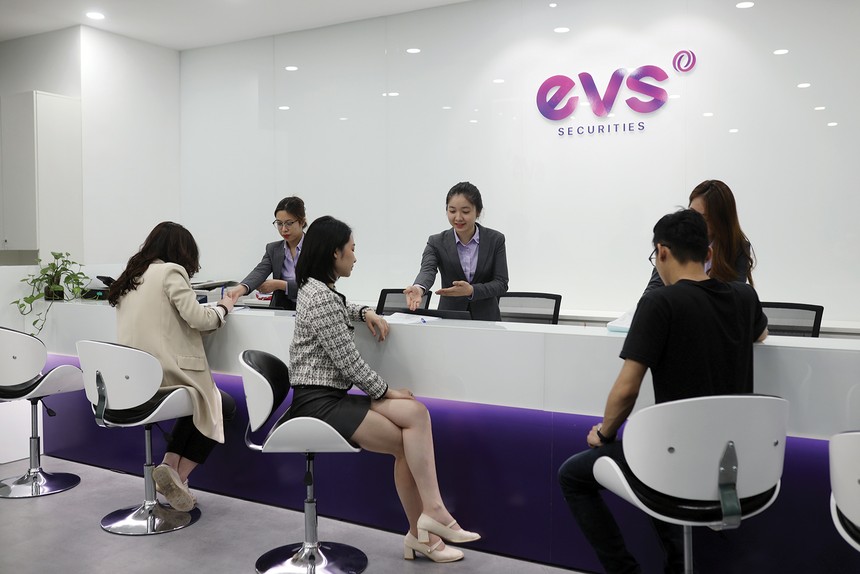 Chứng khoán EVS tiếp tục bị xử phạt 290 triệu đồng trước thềm ĐHĐCĐ 2026
