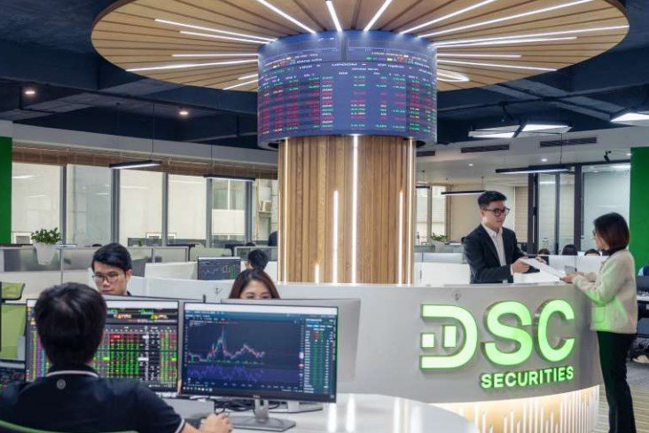 Chứng khoán DSC giữ lại toàn bộ lợi nhuận, chào giá 20.000 đồng/cổ phiếu cho cổ đông chiến lược