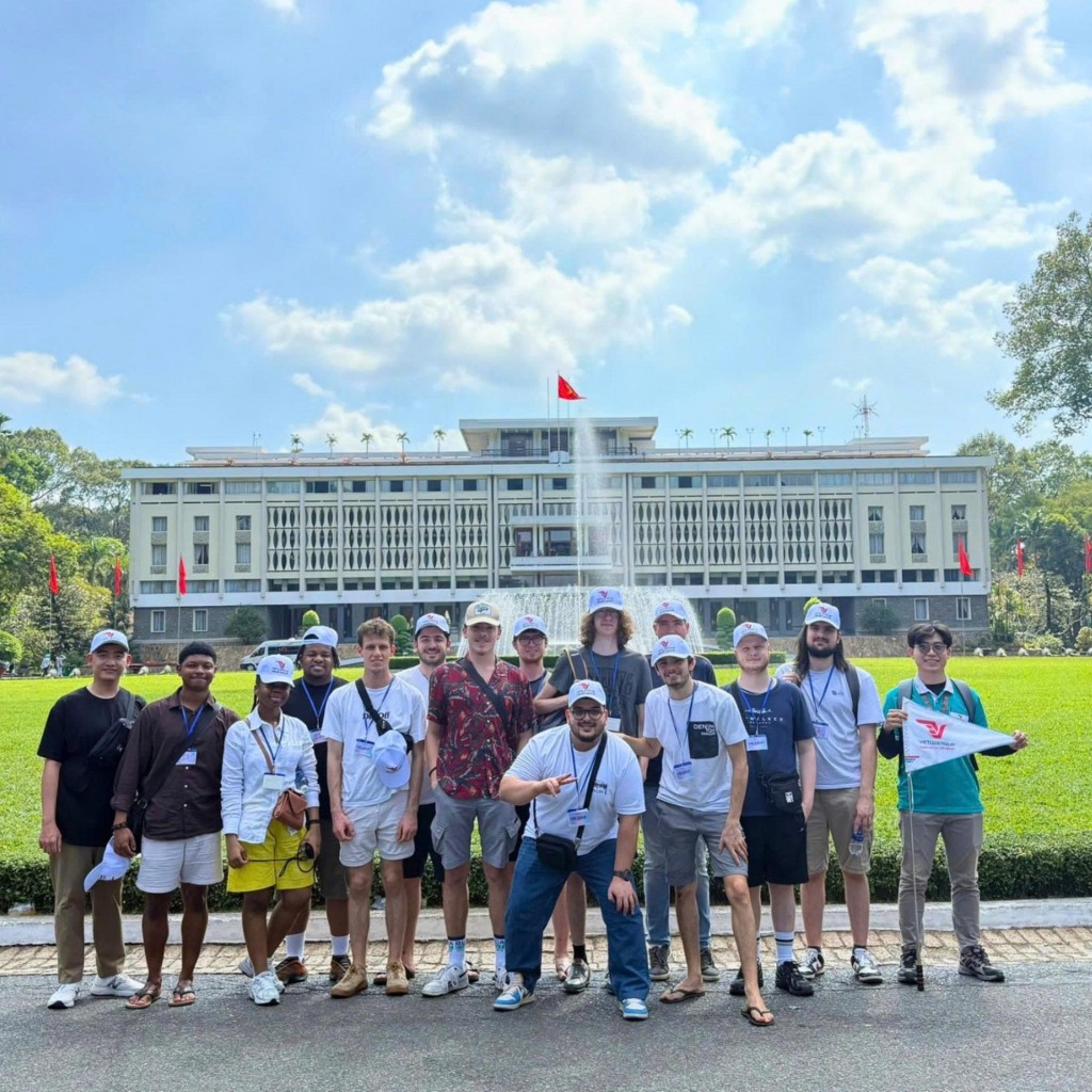 TP.HCM triển khai đồng bộ các chương trình hút khách dịp lễ 30-4 và 1-5