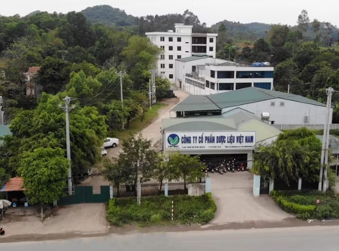 Dược liệu Việt Nam (DVM) lãi vỏn vẹn 188 triệu đồng, nợ xấu gần 30 tỷ đồng với nhiều bệnh viện