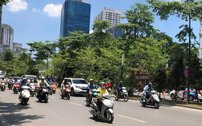 Thời tiết hôm nay 115 Bắc Bộ mưa dông diện rộng, Nam Bộ tiếp tục nắng nóng