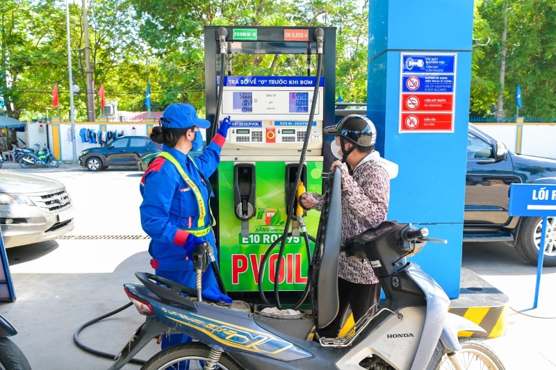 Petrolimex dừng bán RON95 chuyển sang xăng sinh học E10 từ ngày 205