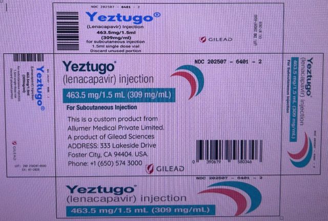 Lan truyền thông tin sai sự thật về thuốc dự phòng HIV, một cá nhân bị xử phạt