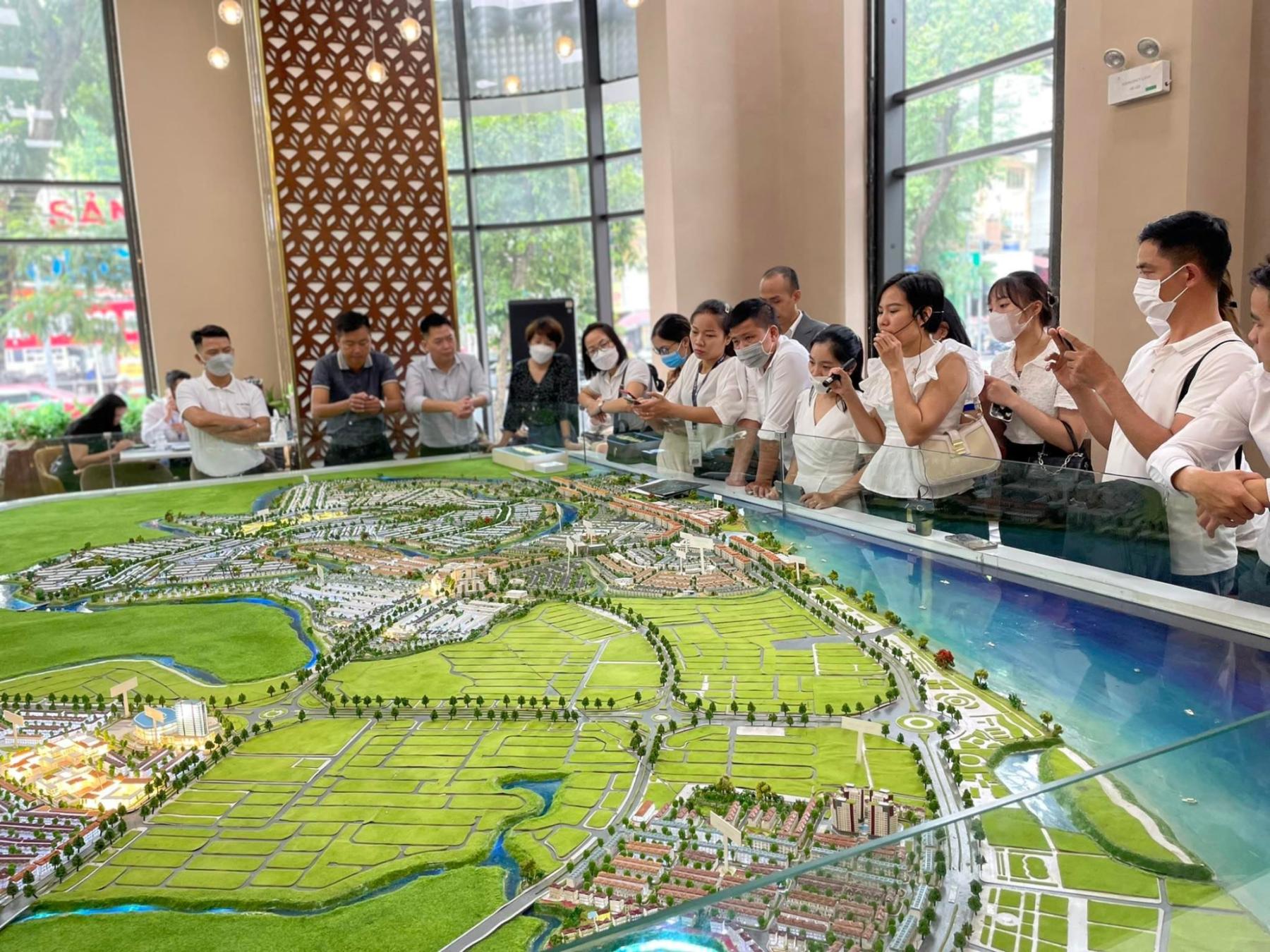 Hà Nội siết quản lý, yêu cầu các sàn bất động sản hoàn thiện pháp lý trước ngày 285