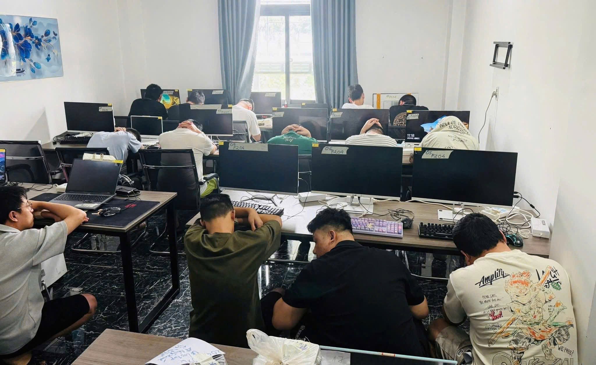 Công an TP.HCM cảnh báo các kịch bản lừa đảo trực tuyến phổ biến