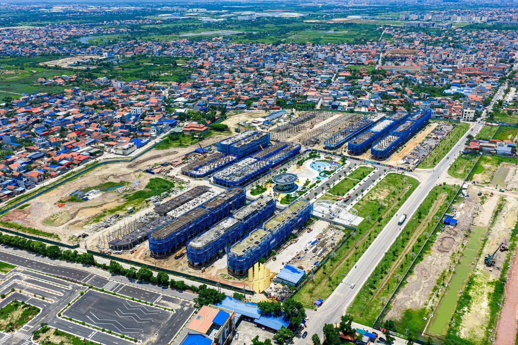 Dư nợ vay BĐS tăng vọt lên 2,2 triệu tỷ - Văn Phú, Hudland, Kinh Bắc, Năm Bảy Bảy vay nợ trên 40% tài sản