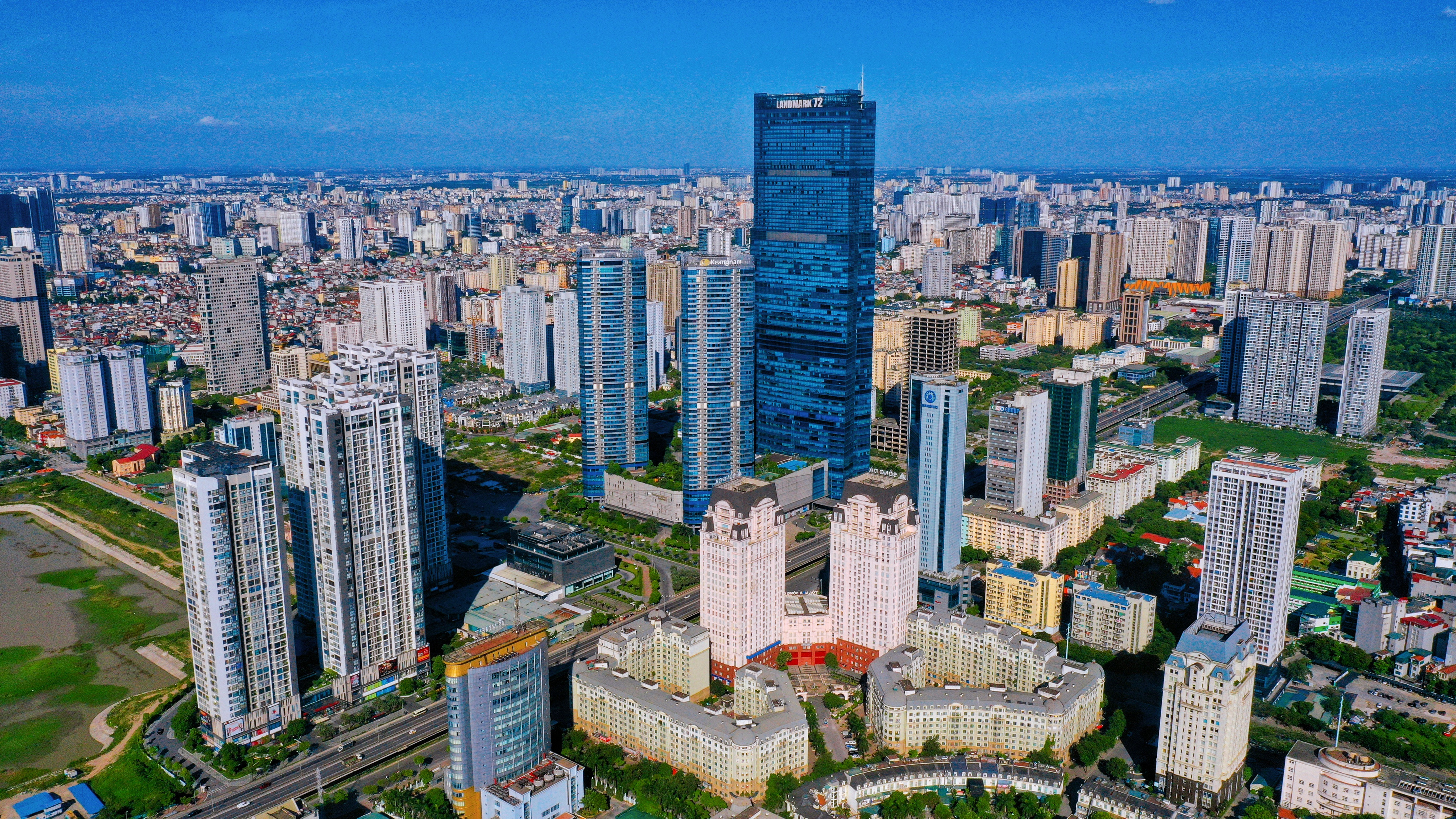 Nợ vay của doanh nghiệp bất động sản niêm yết vượt 427.000 tỷ đồng, chi phí lãi vay giảm ngược chiều