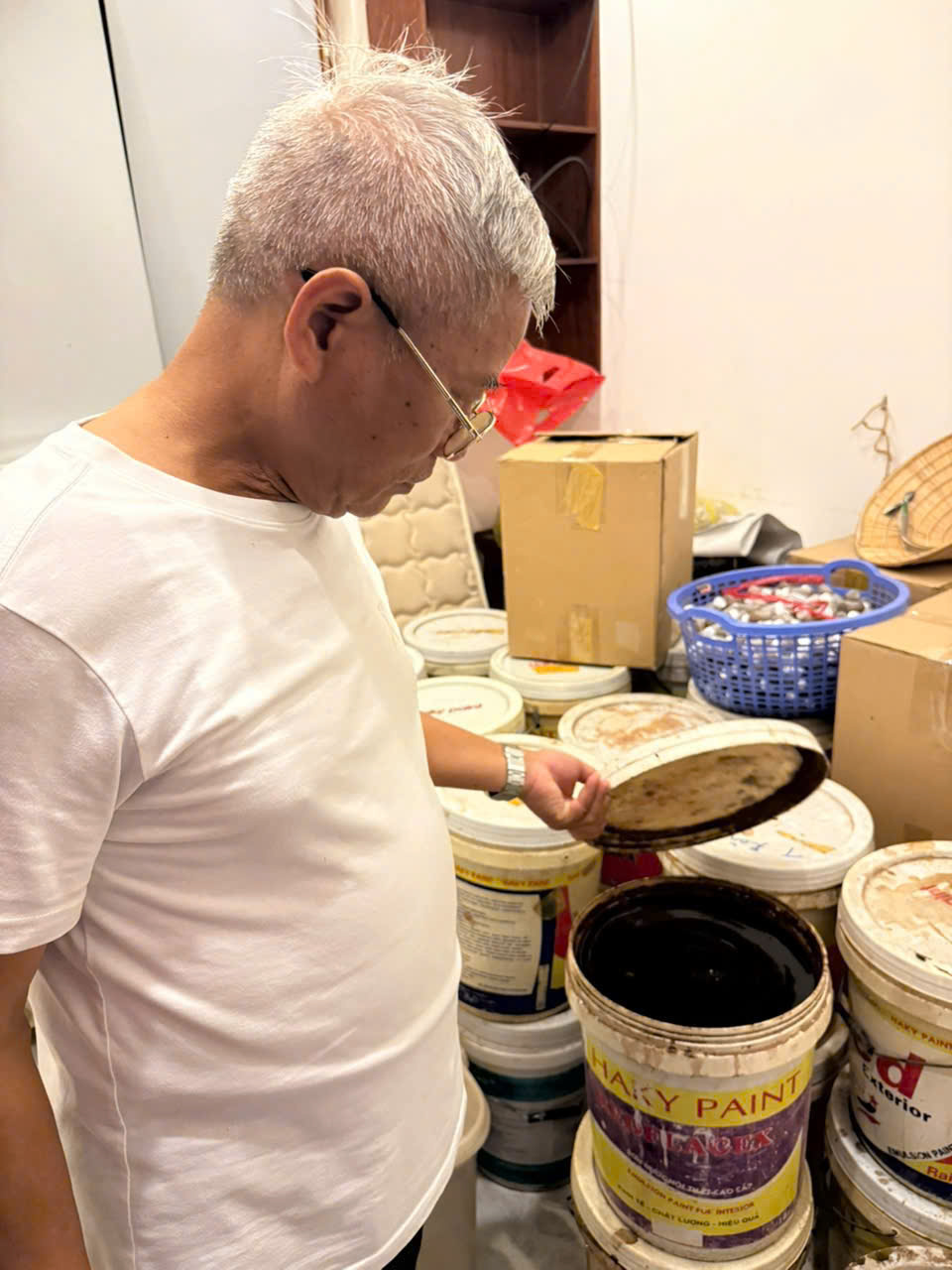 TP.HCM triệt phá đường dây sản xuất, buôn bán thuốc Đông dược quy mô lớn