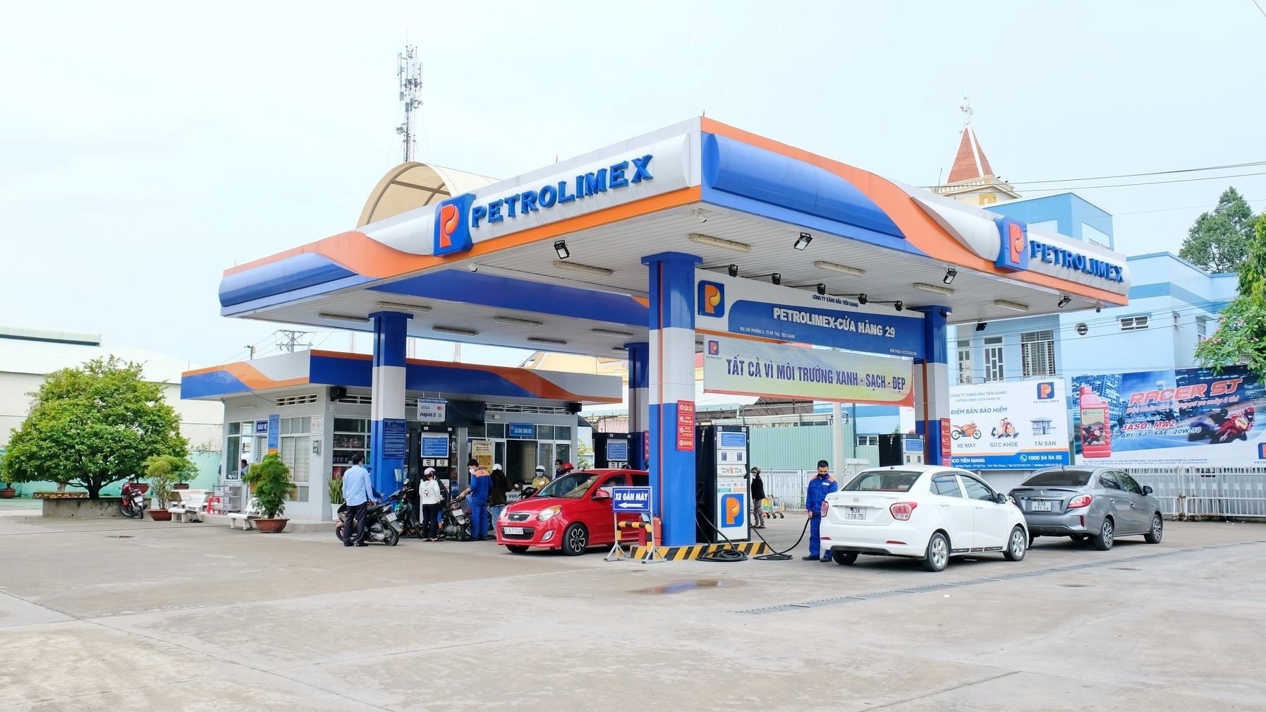PLX tăng kịch biên độ, thị trường kỳ vọng từ kế hoạch bán cổ phiếu quỹ của Petrolimex