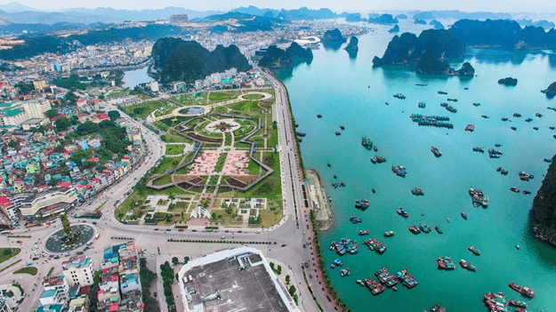 Hạ tầng, du lịch và FDI đang tạo lợi thế gì cho bất động sản Quảng Ninh?