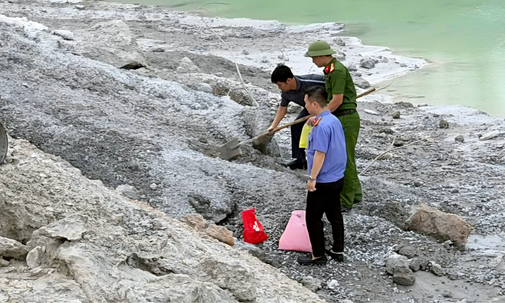 Bắc Ninh Công ty Đại An đổ hơn 200 tấn chất thải bê tông trái phép