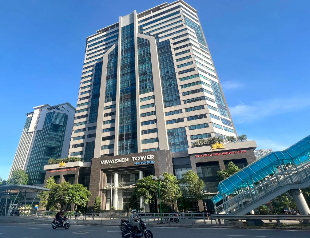 Nhiều tổ chức đăng ký mua lượng lớn cổ phiếu VIW, Vinaconex đồng thời giảm sở hữu