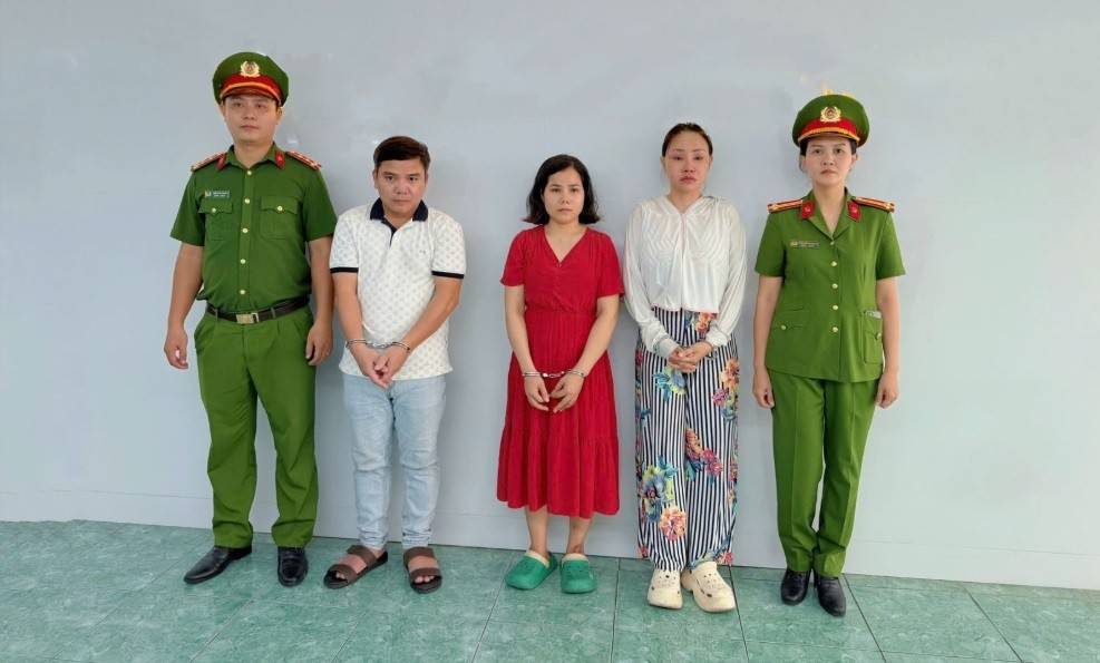 TP.HCM Khởi tố đường dây truyền trắng da trái phép sau vụ người phụ nữ tử vong tại căn hộ chung cư
