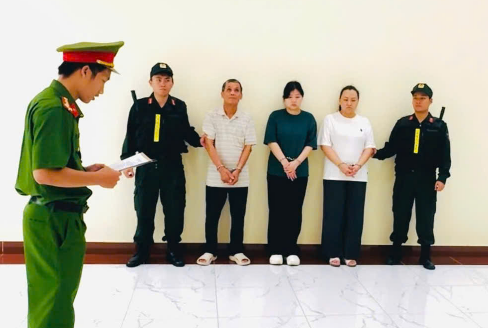 Khởi tố đường dây gian lận đấu thầu, biến thiết bị điện Trung Quốc thành hàng Canada