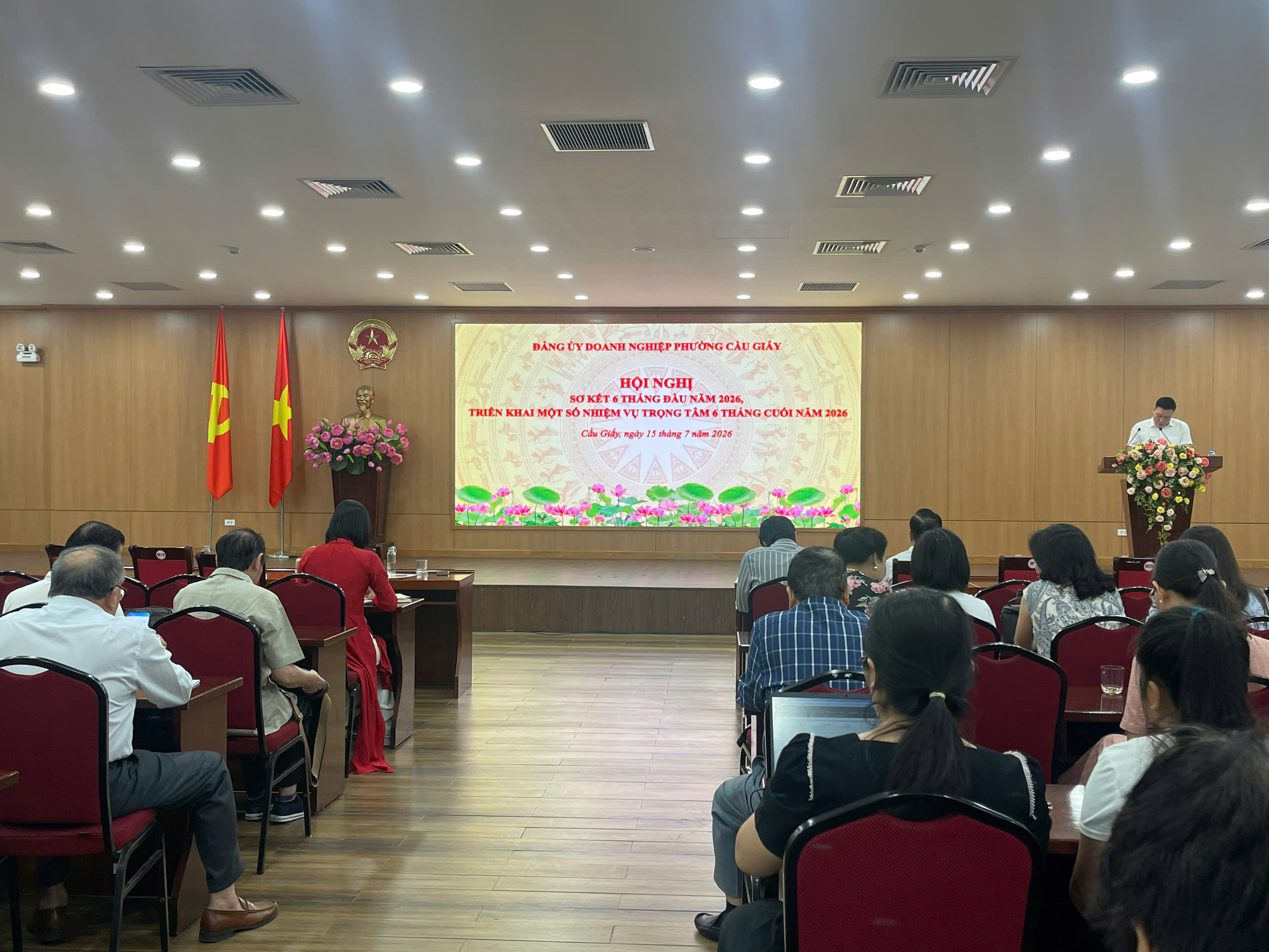 Đảng ủy Doanh nghiệp phường Cầu Giấy: Hoàn thành nhiệm vụ trọng tâm 6 tháng đầu năm 2026