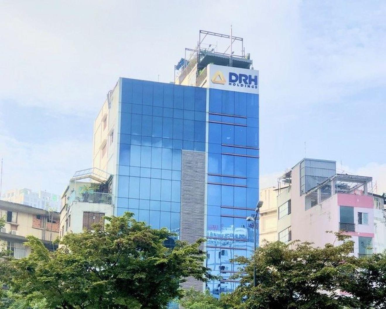DRH Holdings bị phạt 185 triệu đồng vì vi phạm công bố thông tin, tiếp tục đối mặt áp lực tài chính