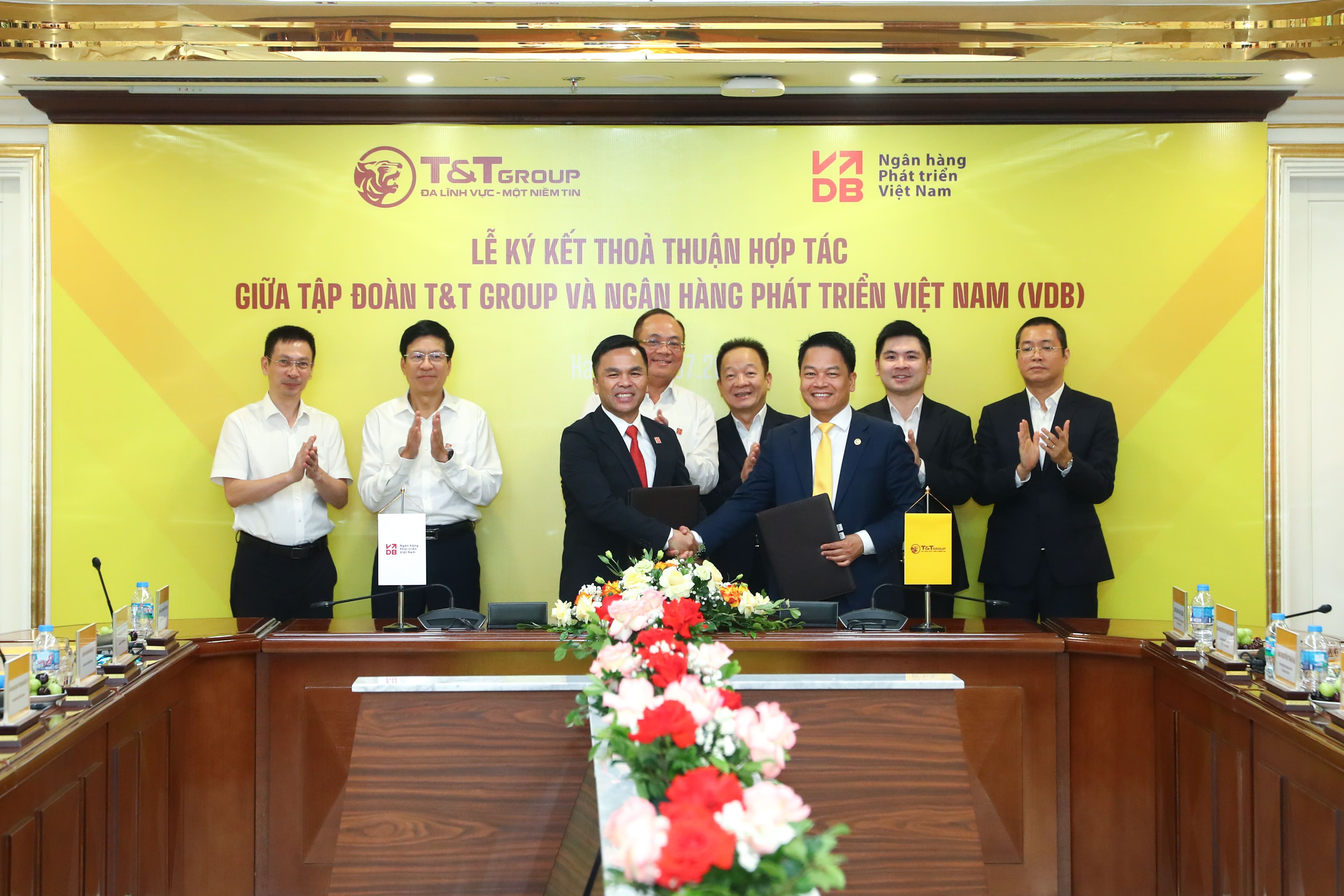 Tăng tốc trên các lĩnh vực động lực, TT Group bắt tay VDB mở rộng nguồn vốn 