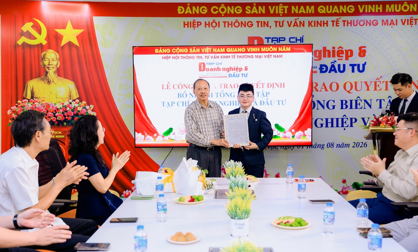 Nhà báo Đào Bình được bổ nhiệm giữ chức Tổng Biên tập Tạp chí Doanh nghiệp và Đầu tư
