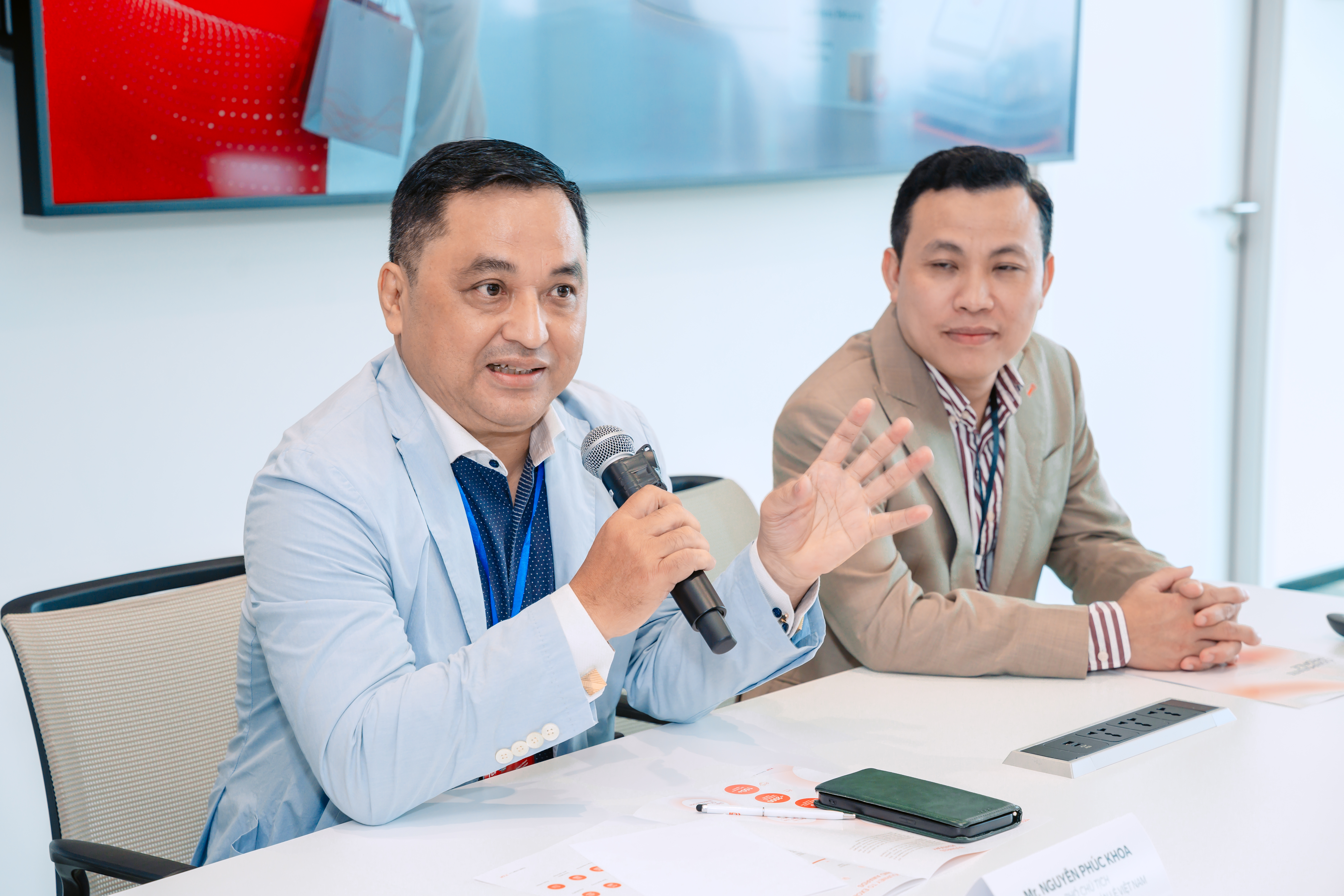 Cạnh tranh bán lẻ là cuộc đua công nghệ