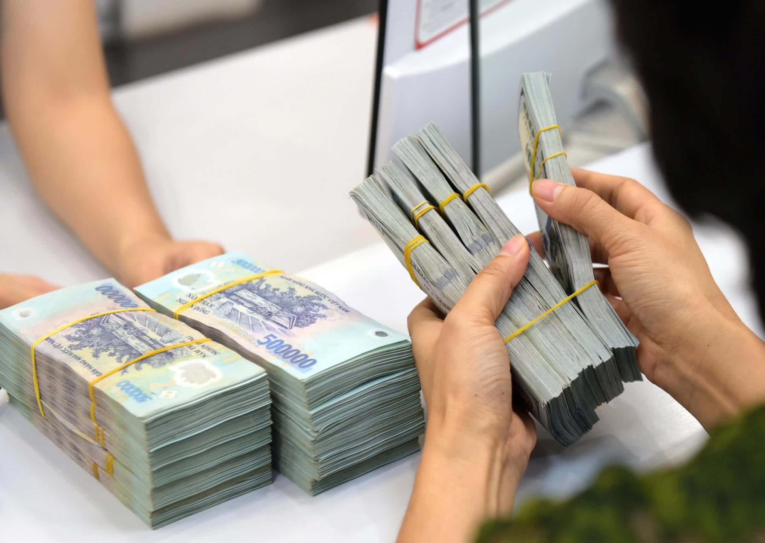 Hai tuần liên tiếp bơm ròng, NHNN đưa hơn 24.000 tỷ đồng trở lại thị trường