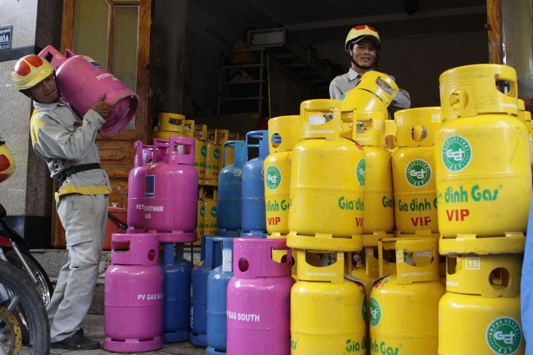 Giá gas hôm nay 12/8: Tiếp tục ổn định sau đợt tăng đầu tháng