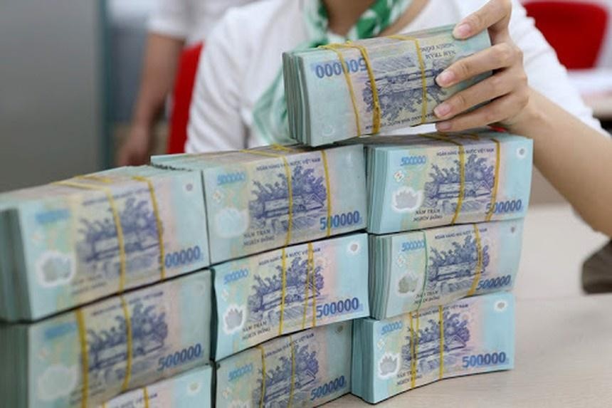 Tiền gửi dân cư vượt 11 triệu tỷ đồng, lãi suất huy động tiếp tục chịu sức ép