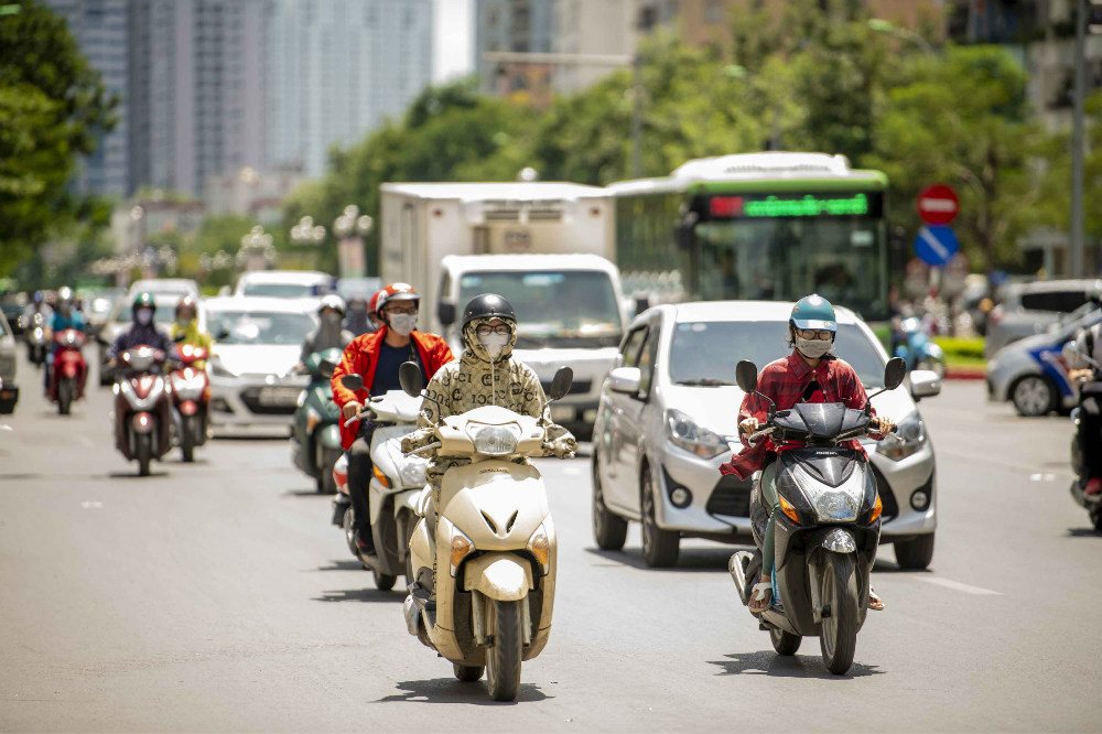 Thời tiết hôm nay 17/8: Miền Bắc nắng nóng, chiều tối mưa dông