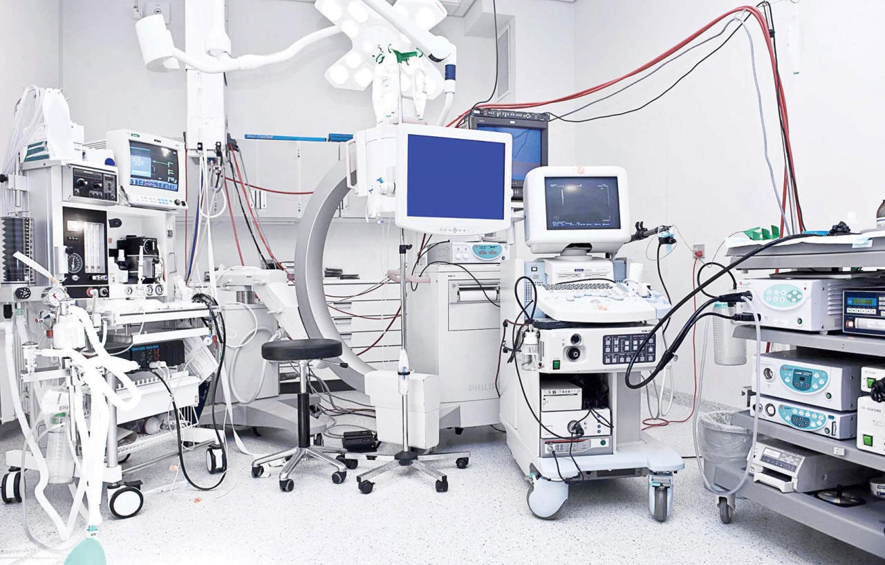 Bộ Y tế yêu cầu tập trung kiểm tra việc bán thiết bị y tế cao hơn giá niêm yết