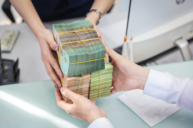 Thanh khoản bớt căng, vì sao lãi suất vẫn khó giảm