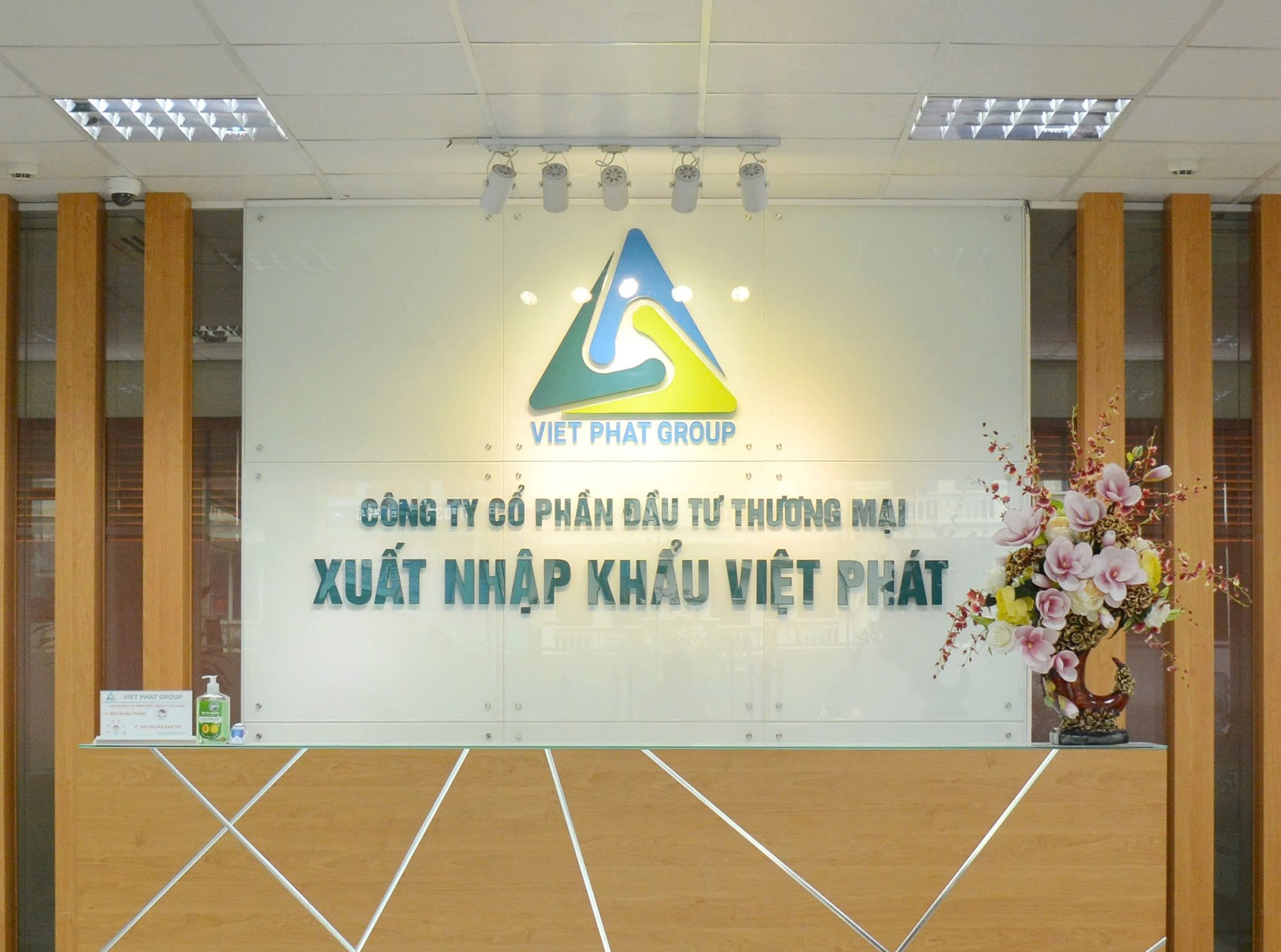 Việt Phát (VPG) tiếp tục bị cưỡng chế thuế, doanh thu quý II "rơi xuống" chưa đầy 400 triệu đồng