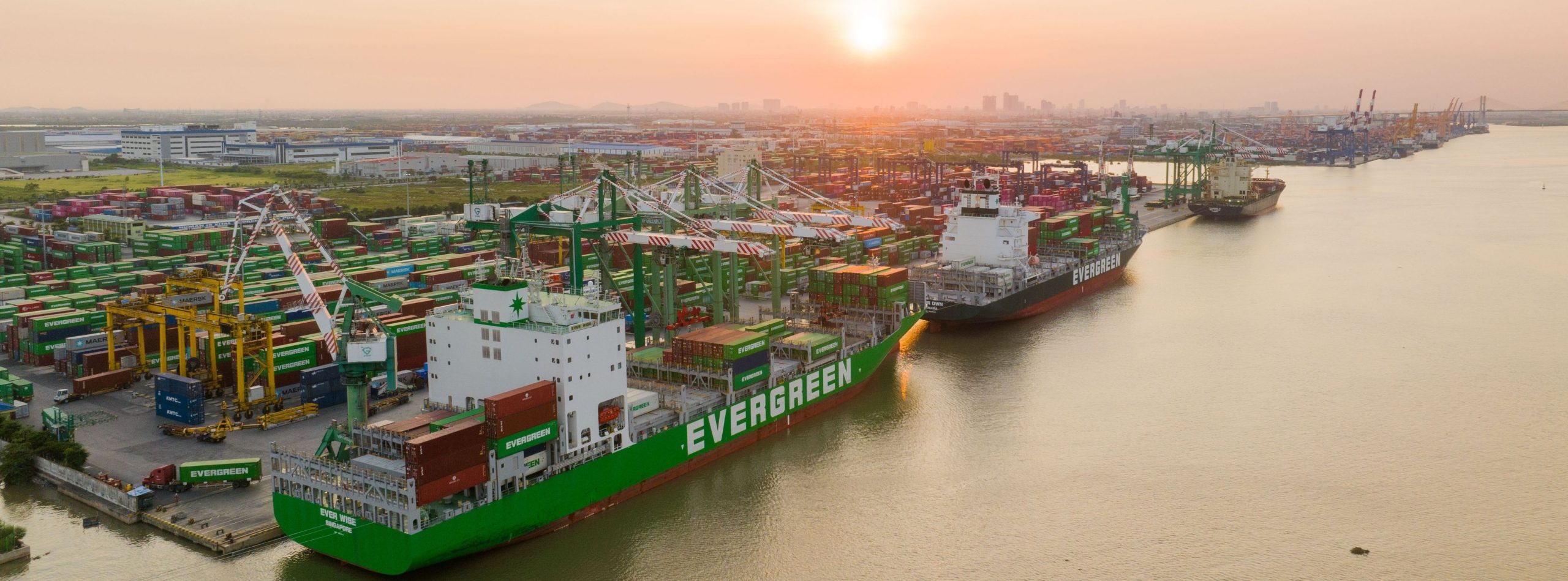 Viconship (VSC) vay nợ hơn 6.500 tỷ đồng, tiếp tục huy động 500 tỷ trái phiếu để cơ cấu nợ