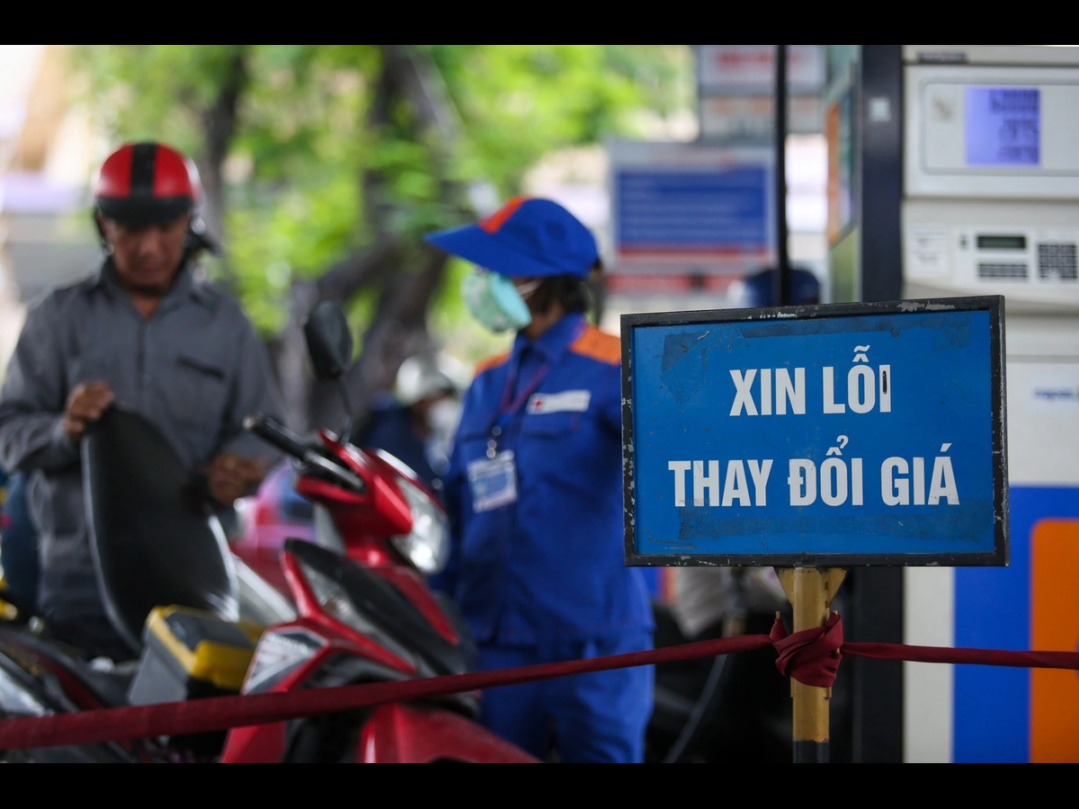 Giá xăng dầu hôm nay 22/8: Dầu thế giới và trong nước đồng loạt đi lên