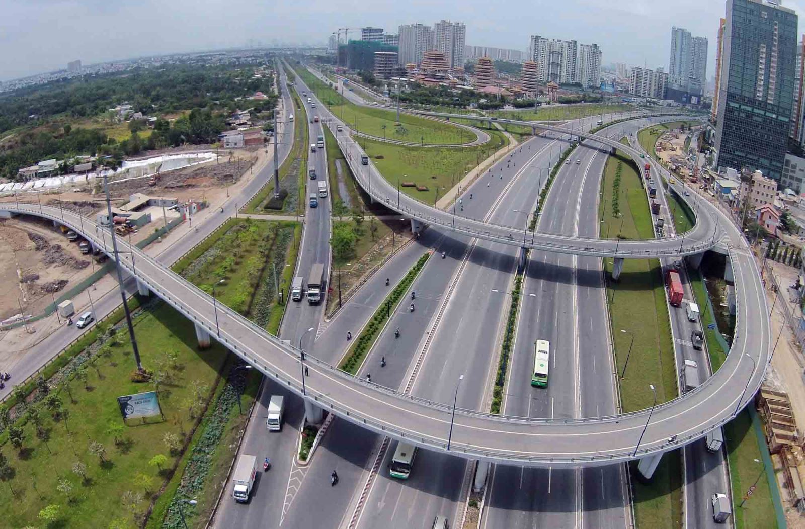 FDI vào Việt Nam: Hạ tầng tốt chưa đủ, tốc độ triển khai mới là lợi thế