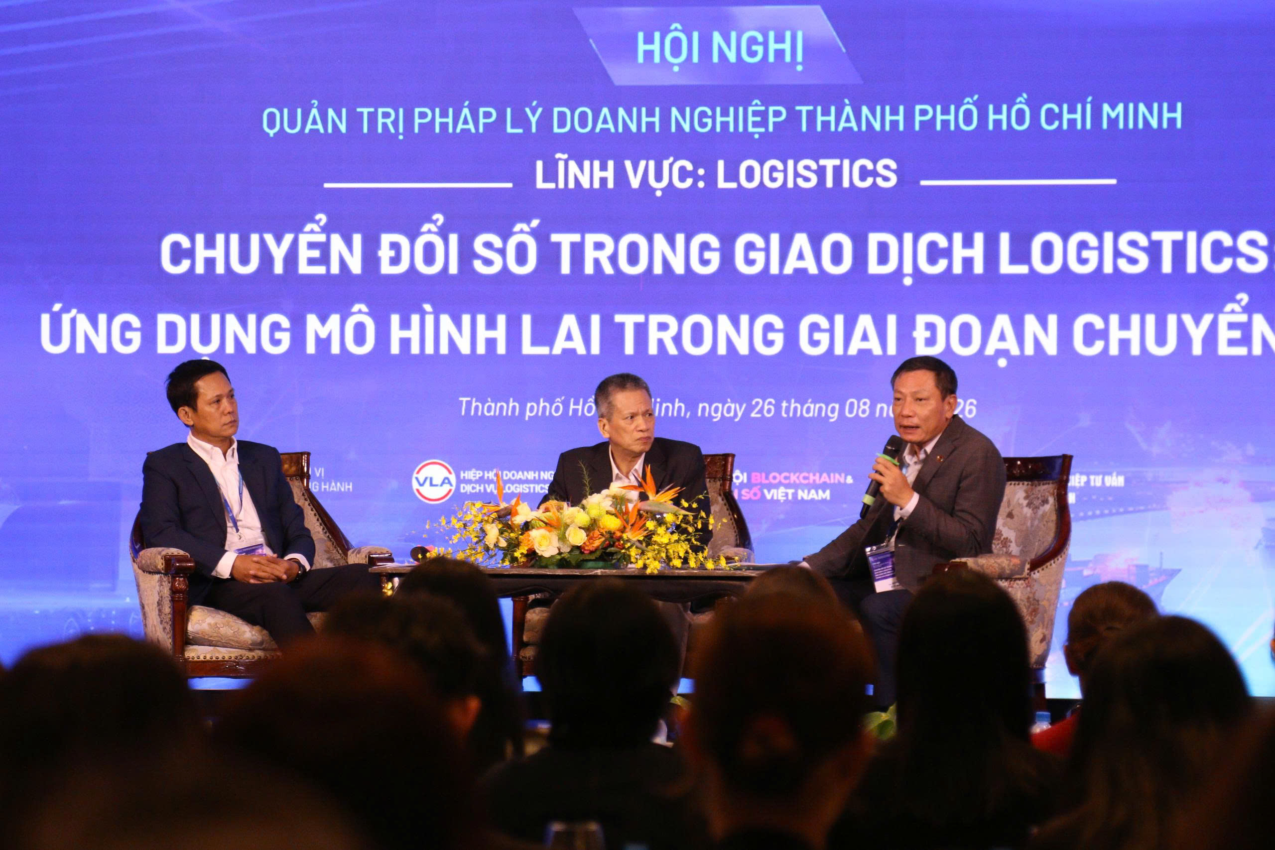 Giao dịch logistics “lai” đặt ra yêu cầu mới về quản trị dữ liệu và chứng từ