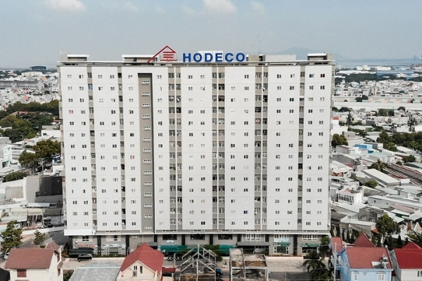 Tổng giám đốc Hodeco (HDC) mua thêm 300.000 cổ phiếu, tiền mặt giảm gần 450 tỷ đồng sau 6 tháng