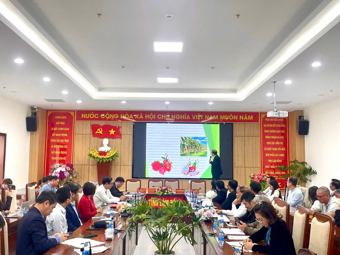 Thúc đẩy liên kết chuỗi giá trị và đón đầu xu hướng xanh Chìa khóa đưa nông sản Lâm Đồng và rau quả Việt Nam vươn xa