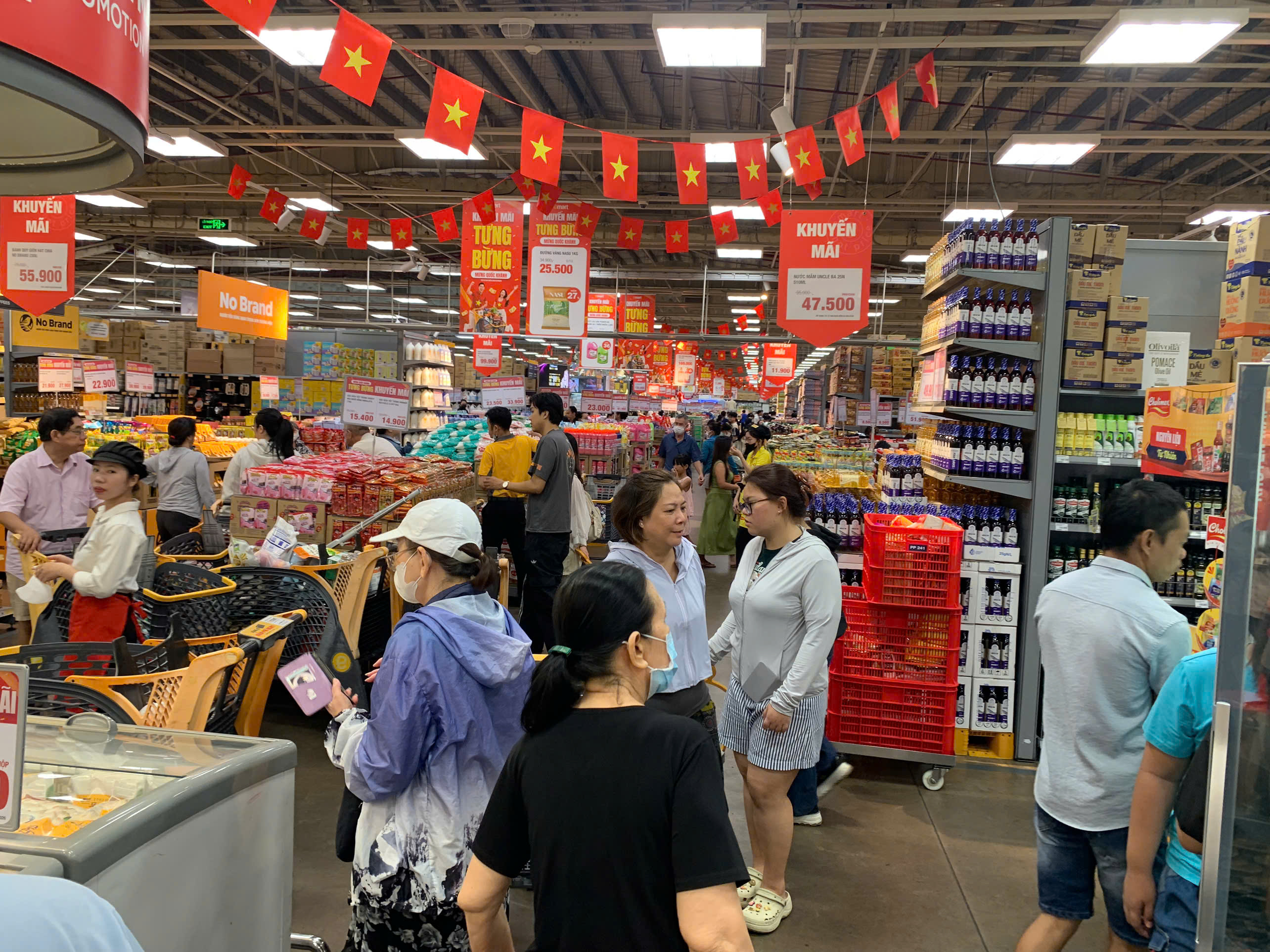 Sức mua tại TP Hồ Chí Minh tiếp tục tăng, bán lẻ giữ đà tăng trưởng